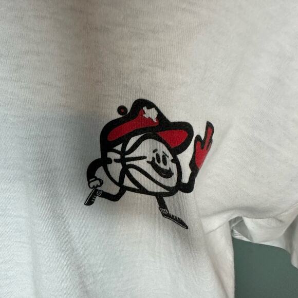 TEXAS TECH RED RAIDERS "BASKETBALL TOON SPORTS" COMFORT COLOR WHITE T-SHIRT - Picture 2 of 4